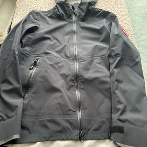 Women’s Canada Goose Kenora Rainjacket